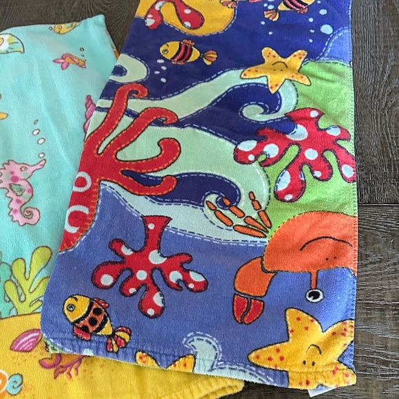 Aloha 100% cotton Colorful Beach Towels with Fun Designs - Picture 3 of 4